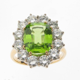 MS3988 Peridot & Diamond Cluster Ring