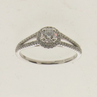 RD0355 18ct Diamond Ring