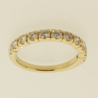 RD0371 18ct Diamond Eternity Ring
