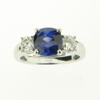 RS0069 Sapphire & Diamond Ring
