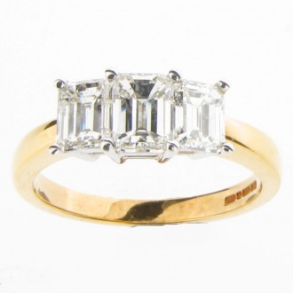 RD0058 18ct Three Stone Diamond Ring