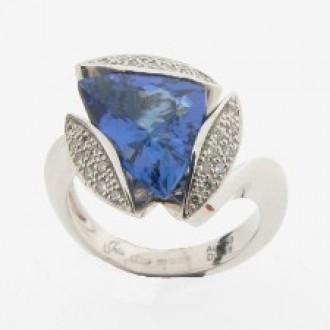 RM0058 Tanzanite & Diamond Ring